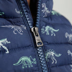 Chaqueta acolchada EmpiBy azul marino con estampado de esqueletos de dinosaurios y cremallera detallada