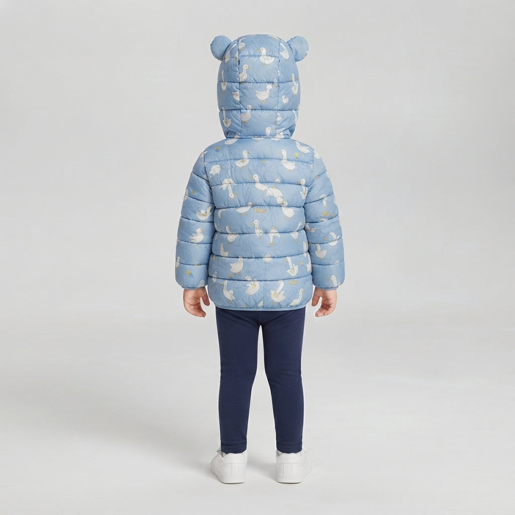 Chaqueta acolchada EmpiBy azul con estampado de patitos y capucha con orejitas para niños vista trasera