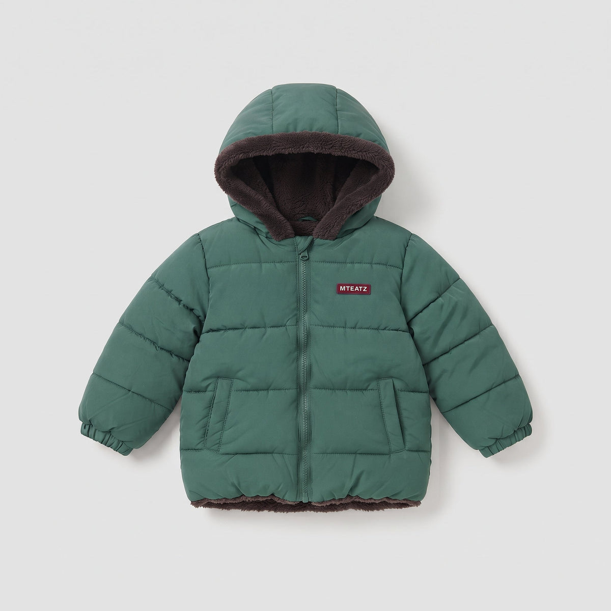 Chaqueta de invierno EmpiBy para niños en color verde con capucha forrada de felpa y diseño acolchado
