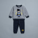Conjunto EmpiBy de dos piezas para bebé niño con sudadera gris de Batman y pantalón jogger azul marino