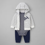 Conjunto de 3 piezas EmpiBy para bebé niño con chaqueta a rayas, body y pantalón azul marino con diseño de ballena.