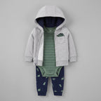 Conjunto EmpiBy de 3 piezas para bebé niño con chaqueta gris, body verde a rayas y pantalón azul con dinosaurios.