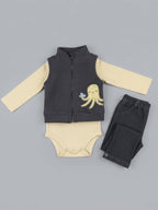 Conjunto EmpiBy de 3 piezas para bebé niño con chaleco gris, body amarillo a rayas y pantalón a juego con pulpo