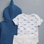 Conjunto EmpiBy de 3 piezas para bebé con sudadera azul de tiburón, body blanco estampado y pantalón a juego