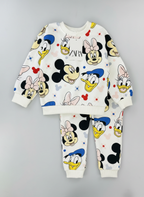 Conjunto EmpiBy de sudadera y pantalón blanco con estampado de personajes Disney Friends para niña
