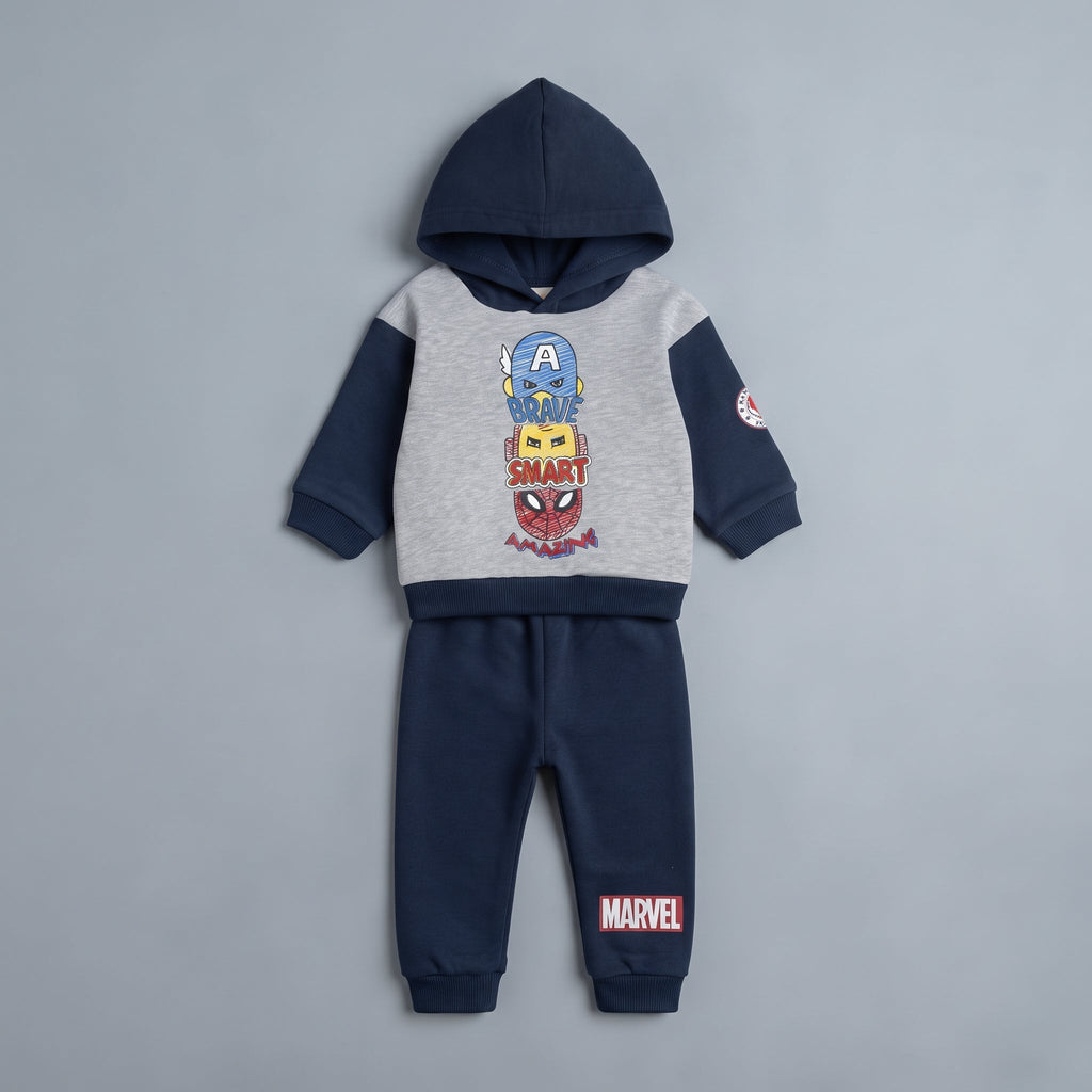 Conjunto EmpiBy de dos piezas para bebé con sudadera gris y azul de Marvel y pantalón jogger azul marino a juego