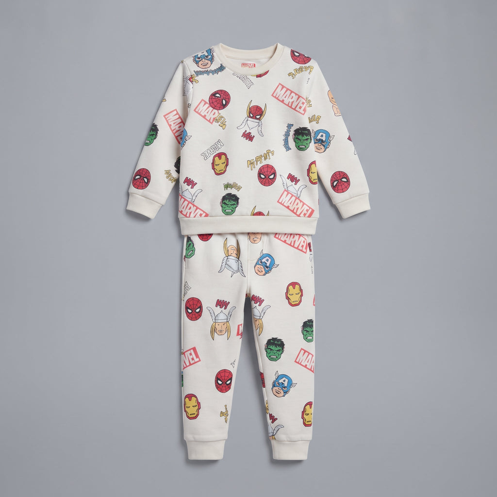 Conjunto de dos piezas EmpiBy para niño con estampado de superhéroes Marvel en sudadera marfil y pantalón jogger