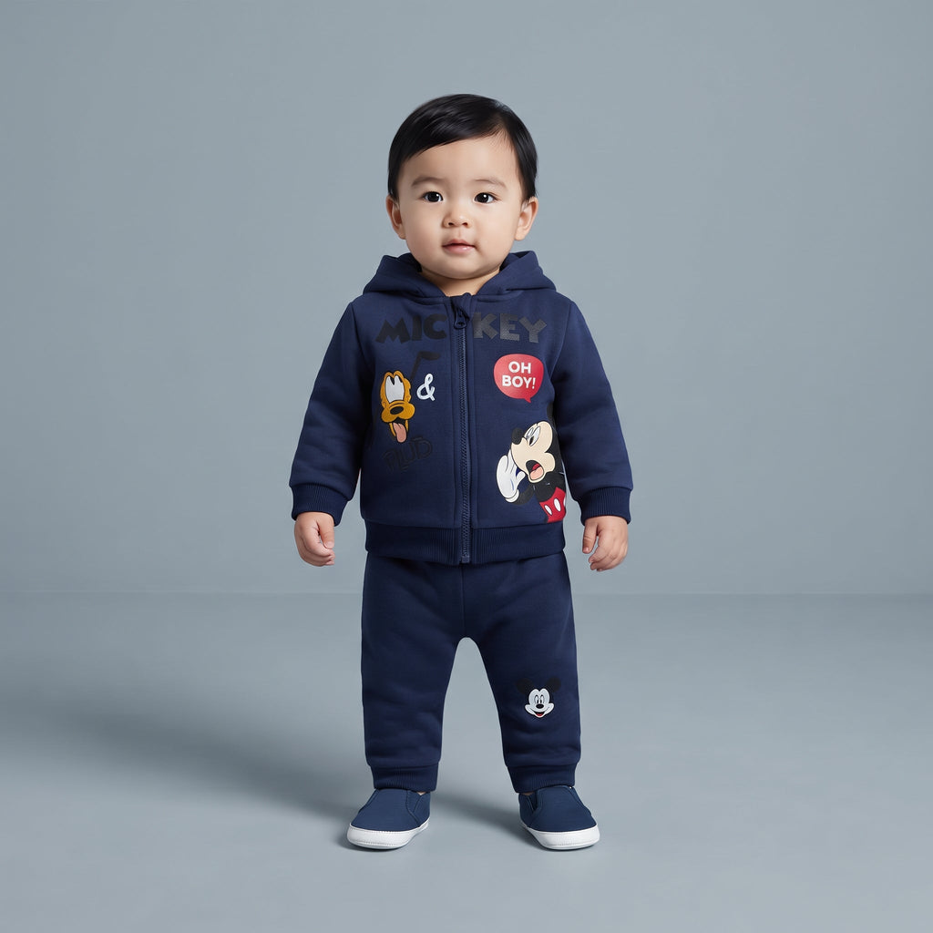 Conjunto EmpiBy de dos piezas azul marino con capucha, orejas 3D y estampados de Mickey Mouse y Pluto para bebé niño.