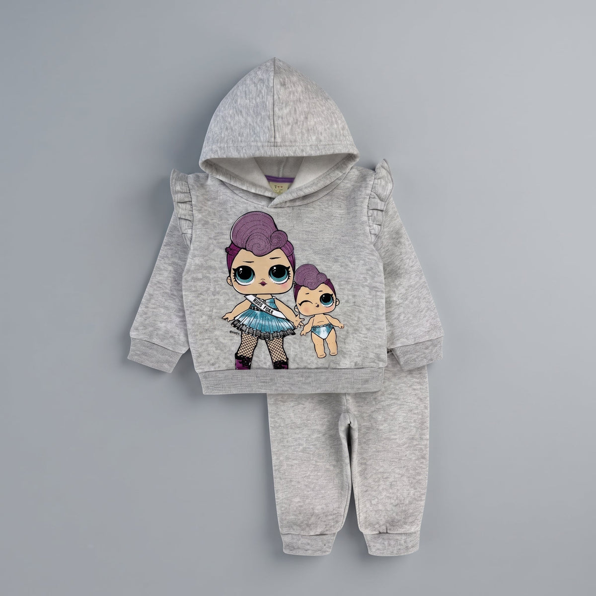 Conjunto EmpiBy de dos piezas gris para bebé con sudadera con capucha, volantes y estampado de muñecas Pop