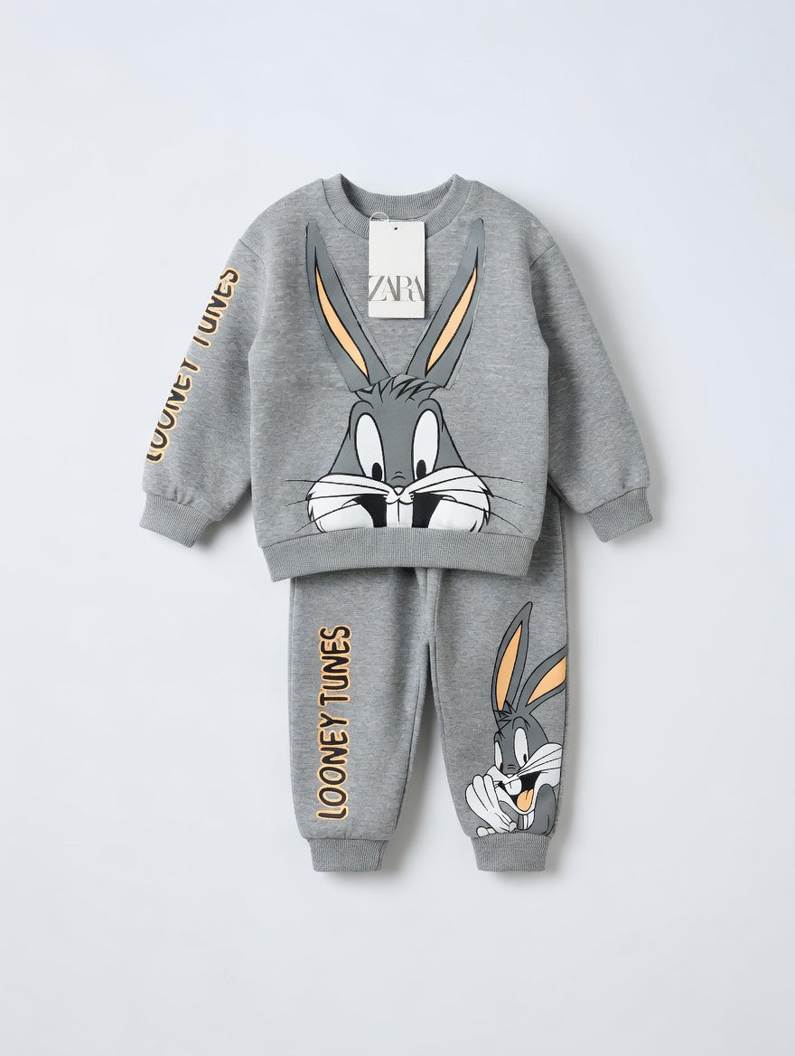 Conjunto EmpiBy de sudadera y pantalón gris con estampado moderno de Bugs Bunny y logo de Looney Tunes