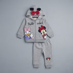 Conjunto EmpiBy de sudadera gris con capucha, orejas y lazo, con estampado de Minnie y Daisy y pantalón a juego.