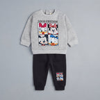 Conjunto EmpiBy de dos piezas para bebé niña con sudadera gris estampada de Disney y pantalón jogger negro