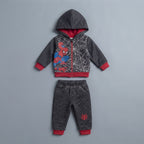 Conjunto EmpiBy de dos piezas para bebé con sudadera gris de Spider-Man, cremallera y pantalón jogger a juego.