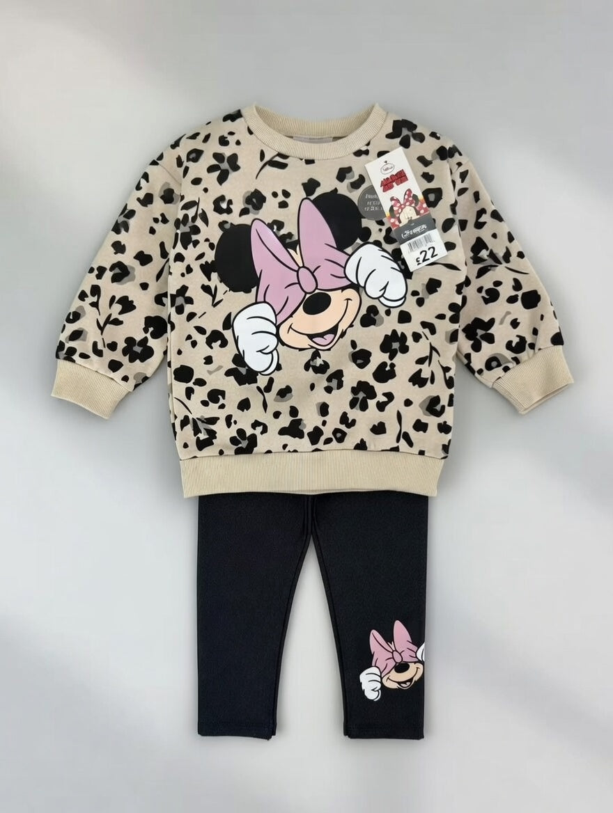 Conjunto EmpiBy para niña con sudadera animal print beige de Minnie Mouse y leggings negros elásticos a juego