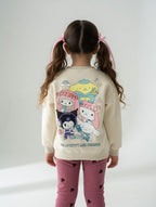 Conjunto EmpiBy de sudadera crema con estampado de Hello Kitty y amigos y pantalón rosa viejo con corazones negros