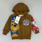 Sudadera EmpiBy Paw Patrol color café con capucha, cierre frontal y estampados de Chase y Marshall para niños.