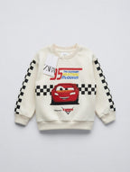 Sudadera EmpiBy de Rayo McQueen en color crema con estampado de carreras y detalles a cuadros en las mangas