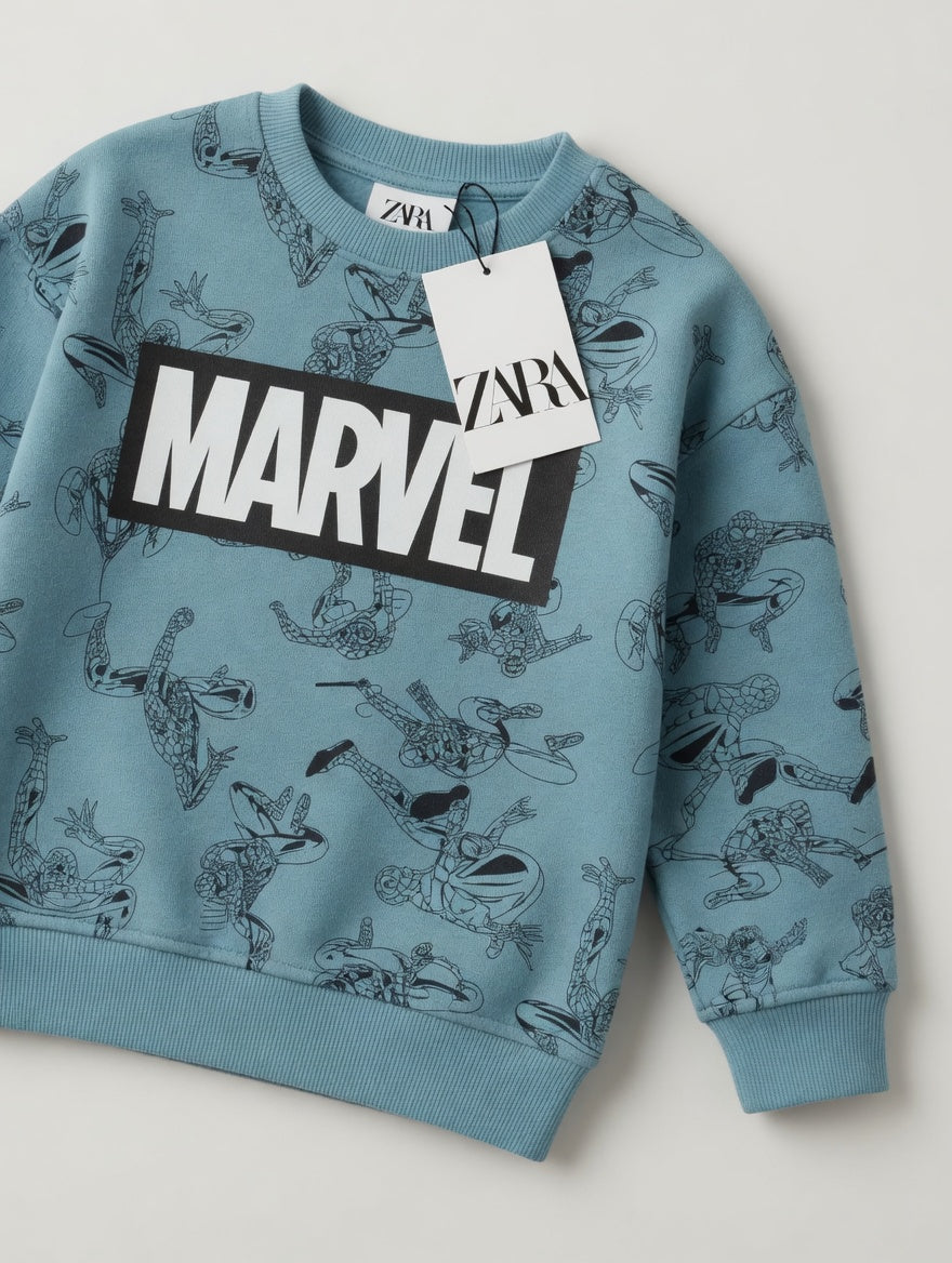 Sudadera EmpiBy de algodón perchado color verde azulado con estampado integral de Spider-Man y logo Marvel en el pecho