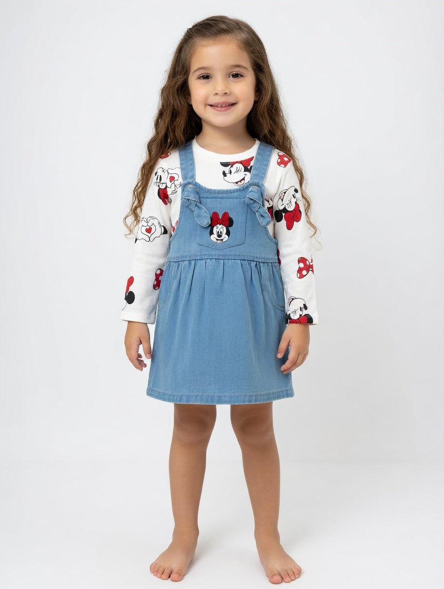 Conjunto EmpiBy de vestido overol denim azul con bordado de Minnie Mouse y camiseta manga larga estampada